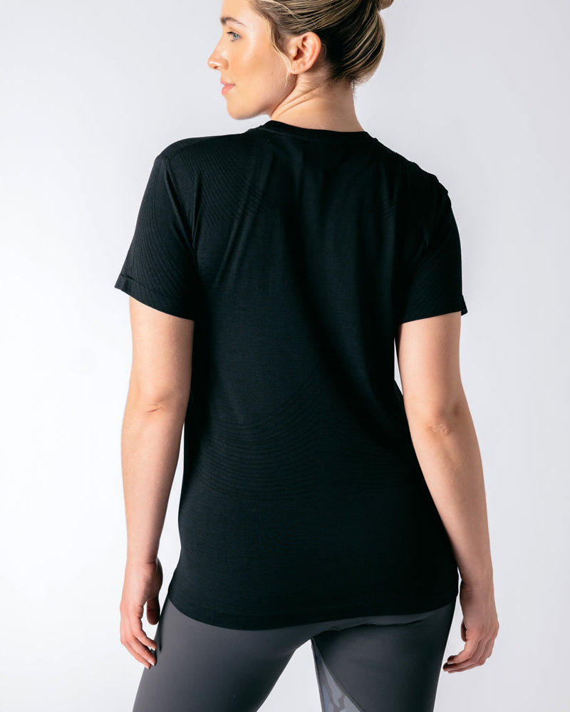 Laser Seamless Workout Tee - Black Onyx