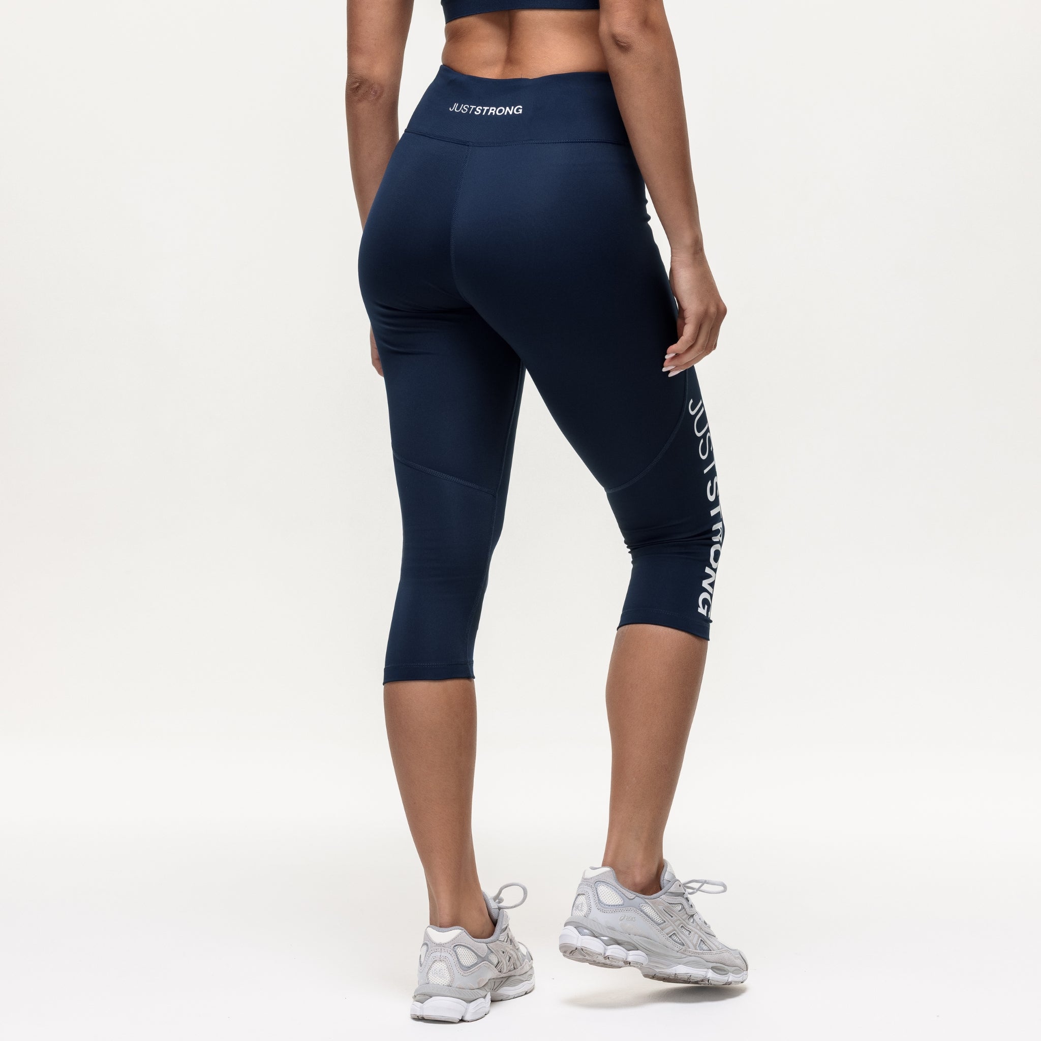 Motion Capri Leggings - Navy