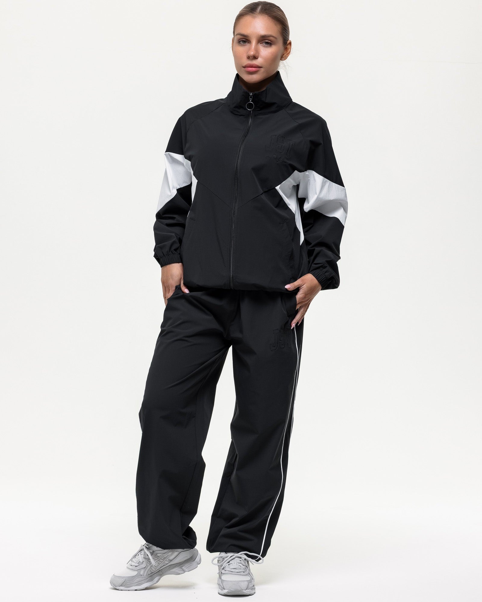 Courtside Track Pants - Black/White