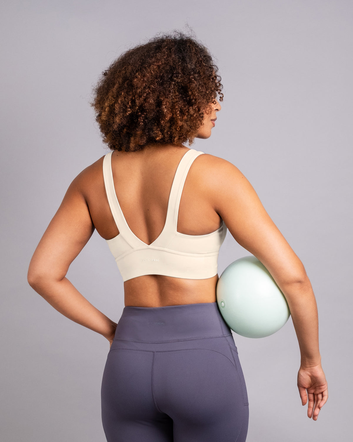 Sculpt Medium Support Bra - Oatmilk